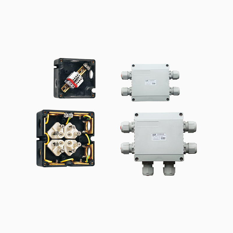 M0520- Full plastic industrial terminal boxes